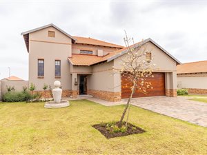 3 Bed House in Waterkloof