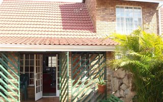 3 Bedroom Duplex in Suiderberg