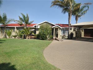 6 Bed House in Arbor Park