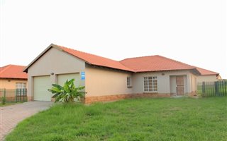 3 Bedroom House in Waterkloof