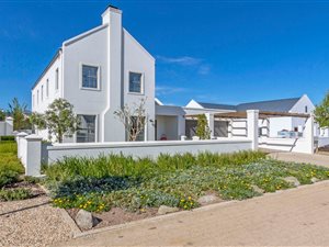 4 Bed House in Croydon Olive Estate