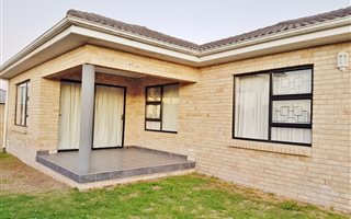3 Bedroom Townhouse in Walmer Heights