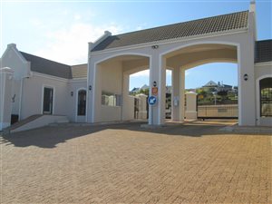 898 m² Land available in Dennegeur