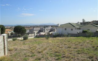 898 m² Land available in Dennegeur