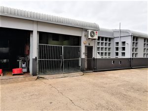 250 m² Industrial space in Glen Anil