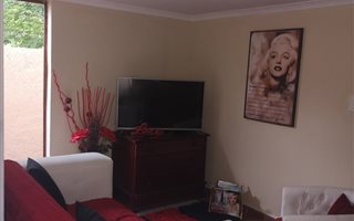 Bachelor apartment in Impala Park