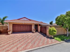 3 Bed Townhouse in Summerstrand