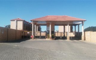 2 Bedroom Flat in Greenhills