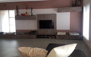 2 Bedroom House in Silvamonte