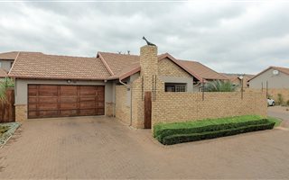 2 Bedroom Townhouse in Sinoville
