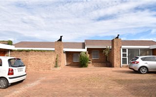 3 Bedroom Townhouse in Durbanville Central