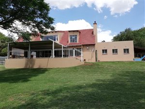 5 Bed House in Mnandi AH