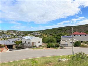 672 m² Land available in Seemeeu Park