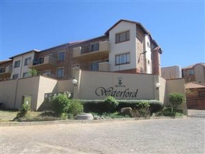 2 Bed Apartment in Carlswald Estate