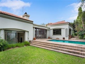 4 Bed House in Dainfern
