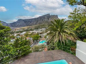5 Bed House in Higgovale