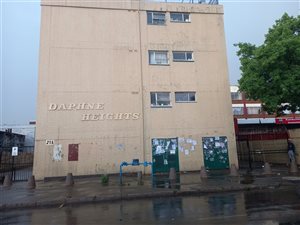 3 Bed Flat in Kempton Park Central