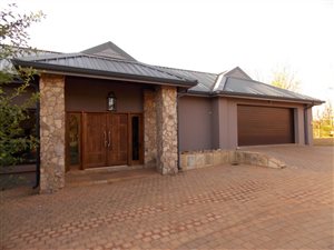 6 Bed House in Rietvlei View