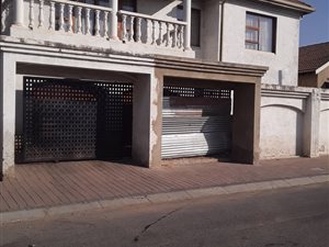 3 Bed House in Tembisa