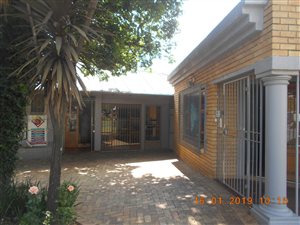 1171 m² Commercial space in Selcourt