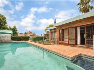 3 Bed House in Sundowner