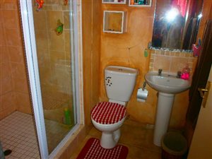 3 Bed Apartment in Kleinfontein