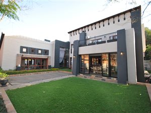 5 Bed House in Mooikloof Gardens