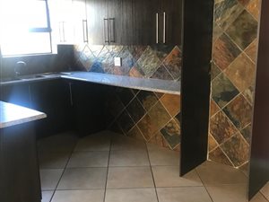 3 Bed Townhouse in Wilkoppies