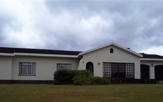 3 Bedroom House in Vanes Estate