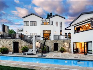 4 Bed House in Parkhurst