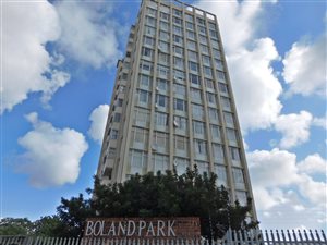 2 Bed Flat in Bellville Central