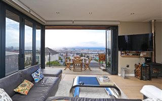 14 Bedroom House in Walmer Estate