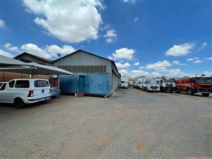 1900 m² Industrial space in Clayville