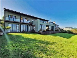 4 Bed House in Oubaai and surrounds