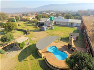 3.8 ha Farm in Kameeldrift West