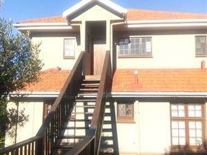 2 Bed Apartment in Amanzimtoti