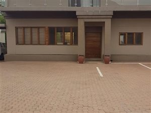 2 Bed Townhouse in Three Rivers East
