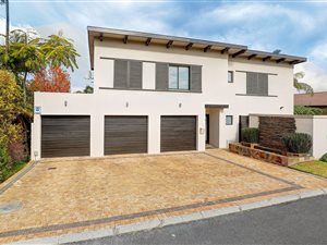 5 Bed House in Vredekloof