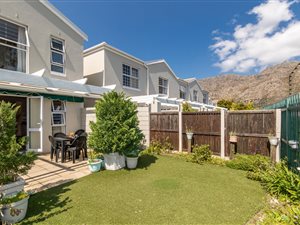 3 Bed House in Lakeside