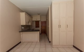 Bachelor apartment in Bainsvlei