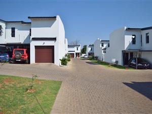 3 Bed Duplex in Rynfield