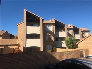 2 Bedroom Townhouse in Lyttelton Manor