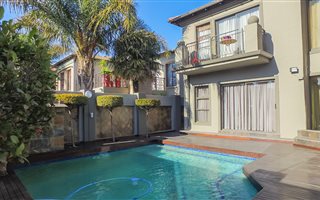 6 Bedroom Cluster in Sunward Park