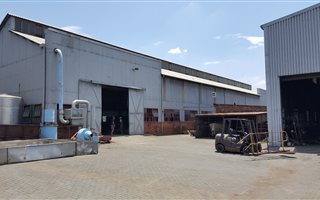 3234 m² Industrial space in Vulcania