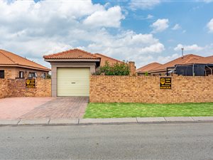 2 Bed House in Southdowns