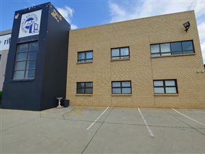 3106 m² Industrial space in Alberton