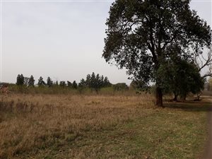 4047 m² Land available in Cramond