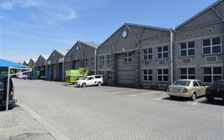 1350 m² Commercial space in Goodwood