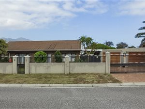 3 Bedroom House in Dobson