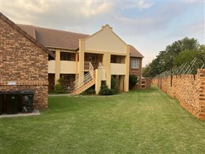 2 Bed Flat in Boardwalk Villas